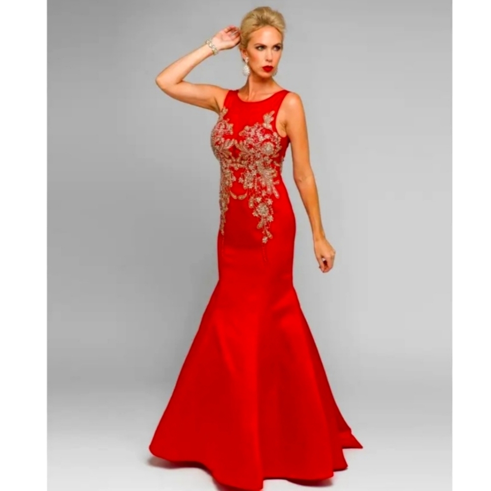 NWT Elegant Beaded Red Mermaid Evening Formal Prom Dress Medium